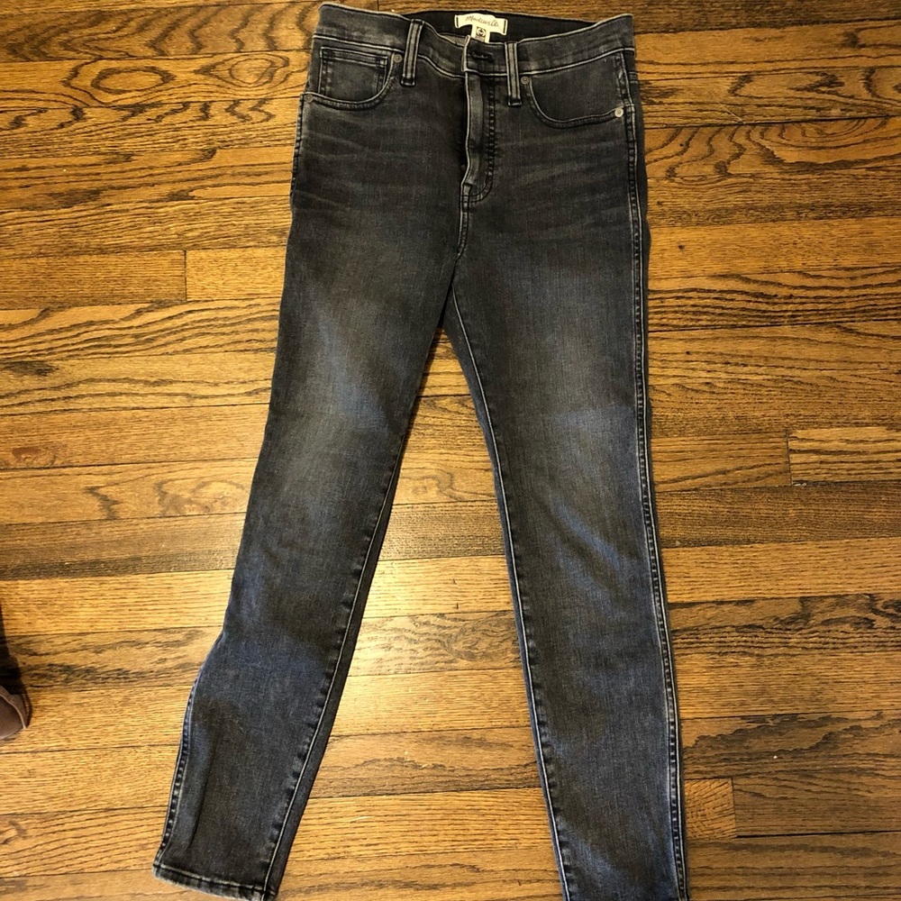 Madewell 10” high rise skinny crop in gray- size 27!